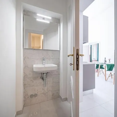 Apartment Free Parking - Meraviglioso A Modena